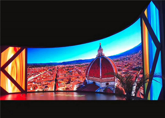 P3.91 3840Hz Exibição LED de aluguel ao ar livre tela curva a cores inteiras 500x500mm